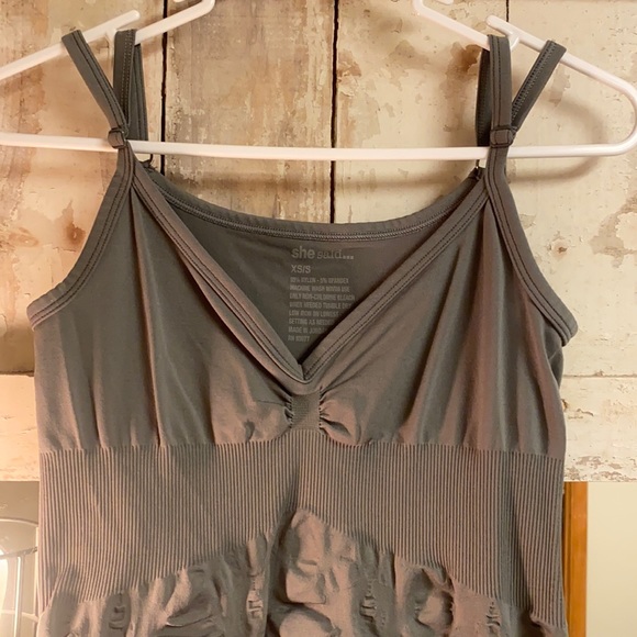 🛼3/$20🛼Grey Rouched Camisole - Picture 2 of 5